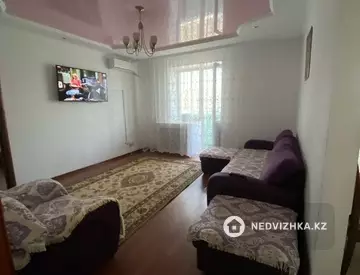 3-комнатная квартира, этаж 1 из 9, 100 м², На длительный срок