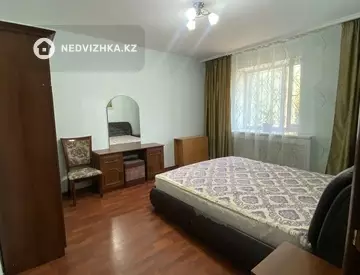 3-комнатная квартира, этаж 1 из 9, 100 м², На длительный срок