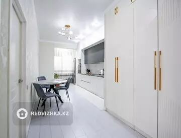 3-комнатная квартира, этаж 7 из 9, 64 м²