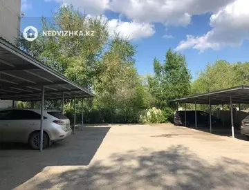 3-комнатная квартира, этаж 4 из 5, 130 м²