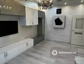 3-комнатная квартира, этаж 5 из 9, 74 м²