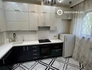 3-комнатная квартира, этаж 5 из 9, 74 м²