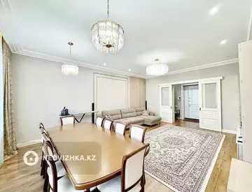 5-комнатная квартира, этаж 9 из 4, 210 м²