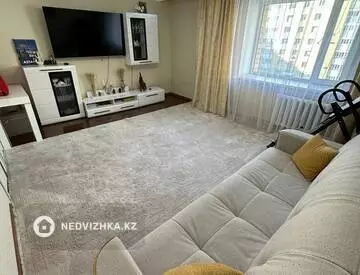 3-комнатная квартира, этаж 4 из 9, 80 м²