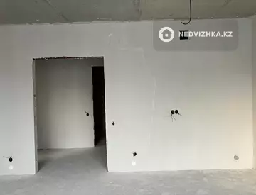 3-комнатная квартира, этаж 8 из 9, 74 м²