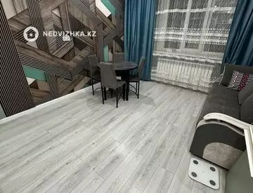 2-комнатная квартира, этаж 4 из 6, 43 м²