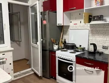 1-комнатная квартира, этаж 2 из 9, 40 м²