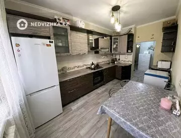 2-комнатная квартира, этаж 3 из 3, 57 м²