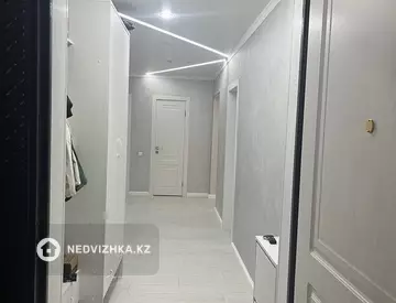 3-комнатная квартира, этаж 1 из 3, 90 м²