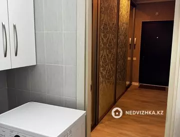 2-комнатная квартира, этаж 11 из 12, 46 м², На длительный срок