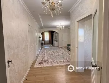 4-комнатный дом, 7 соток, 140 м²