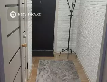 1-комнатная квартира, этаж 4 из 5, 35 м²