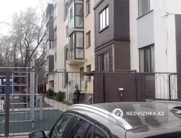 1-комнатная квартира, этаж 4 из 5, 35 м²