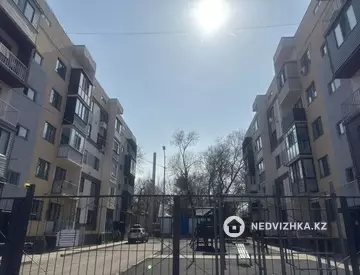 1-комнатная квартира, этаж 4 из 5, 35 м²