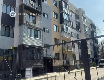 1-комнатная квартира, этаж 4 из 5, 35 м²