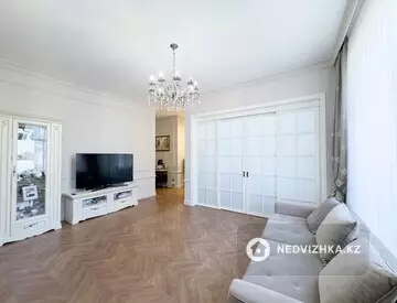 2-комнатная квартира, этаж 7 из 7, 77 м²