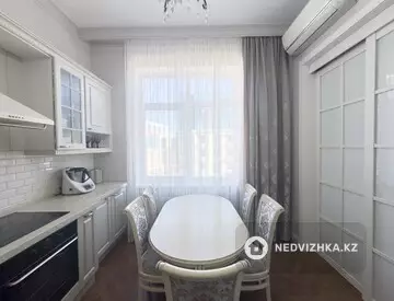 2-комнатная квартира, этаж 7 из 7, 77 м²