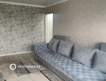3-комнатная квартира, этаж 3 из 5, 48 м²