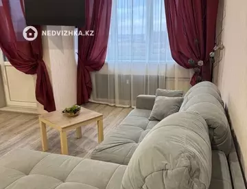 1-комнатная квартира, этаж 13 из 19, 34 м², На длительный срок