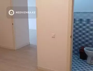 2-комнатная квартира, этаж 1 из 9, 80 м²