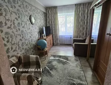 3-комнатная квартира, этаж 1 из 4, 60 м²
