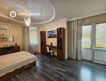 3-комнатная квартира, этаж 11 из 19, 105 м²