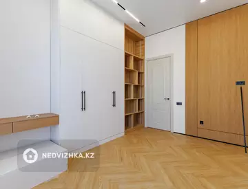 3-комнатная квартира, этаж 22 из 22, 68 м²