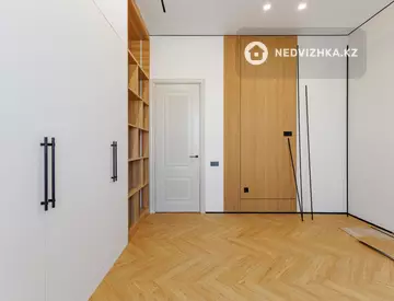 3-комнатная квартира, этаж 22 из 22, 68 м²