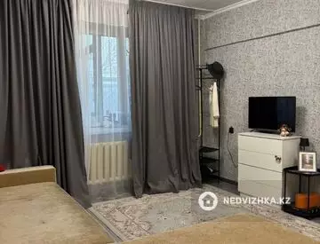 1-комнатная квартира, этаж 4 из 5, 33 м²