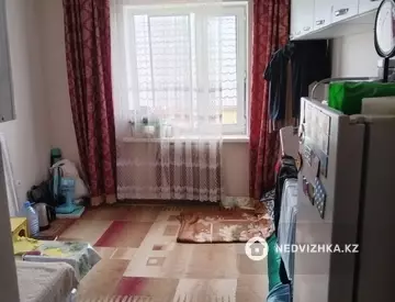 1-комнатная квартира, этаж 3 из 4, 14 м²
