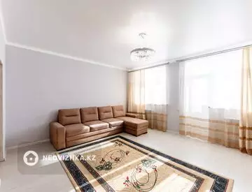 3-комнатная квартира, этаж 9 из 10, 77 м²