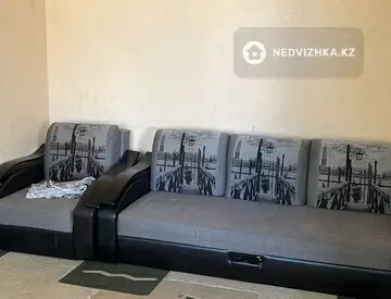 2-комнатная квартира, этаж 2 из 3, 67 м², На длительный срок