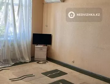 2-комнатная квартира, этаж 2 из 3, 67 м², На длительный срок