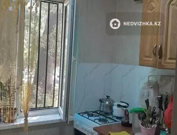 1-комнатная квартира, этаж 2 из 5, 33 м²