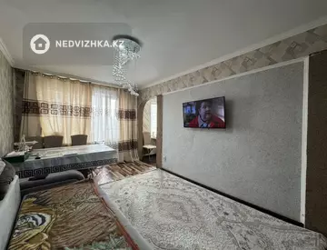 2-комнатная квартира, этаж 3 из 5, 44 м²