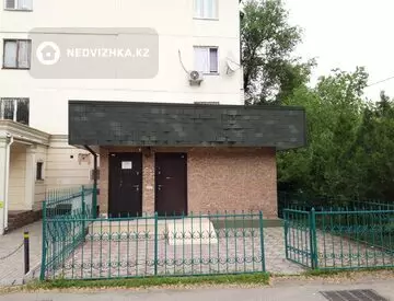 Офис, этаж 1 из 5, В жилом доме, 35 м², На длительный срок