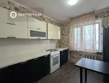 4-комнатная квартира, этаж 8 из 10, 83 м²