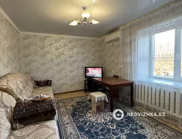 2-комнатная квартира, этаж 2 из 2, 48 м²