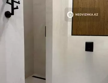5-комнатная квартира, этаж 12 из 12, 136 м²
