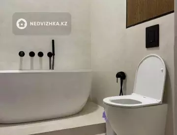 5-комнатная квартира, этаж 12 из 12, 136 м²