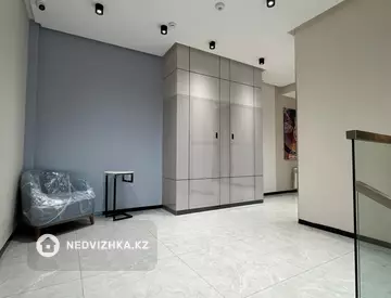 2-комнатная квартира, этаж 4 из 14, 42 м²