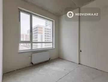 3-комнатная квартира, этаж 3 из 17, 76 м²