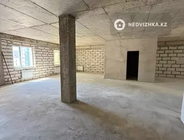 4-комнатная квартира, этаж 9 из 12, 150 м²