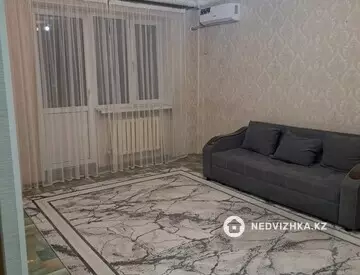 1-комнатная квартира, этаж 3 из 9, 46 м², На длительный срок
