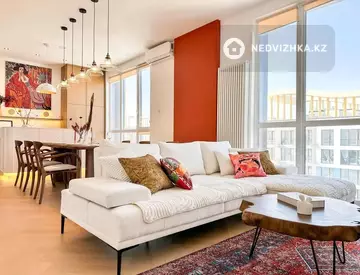 3-комнатная квартира, этаж 12 из 12, 110 м²