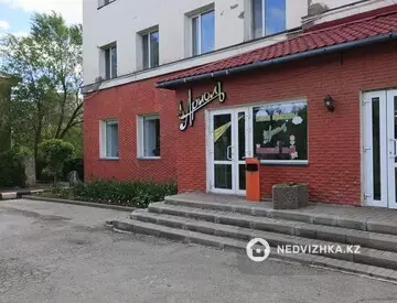 Помещение, этаж 1 из 3, В жилом доме, 224 м²