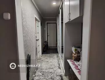 2-комнатная квартира, этаж 1 из 5, 52 м²
