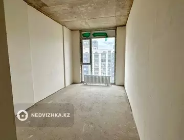 3-комнатная квартира, этаж 10 из 12, 65 м²