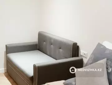 1-комнатная квартира, этаж 3 из 12, 33 м²