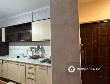 2-комнатная квартира, этаж 1 из 5, 52 м², На длительный срок